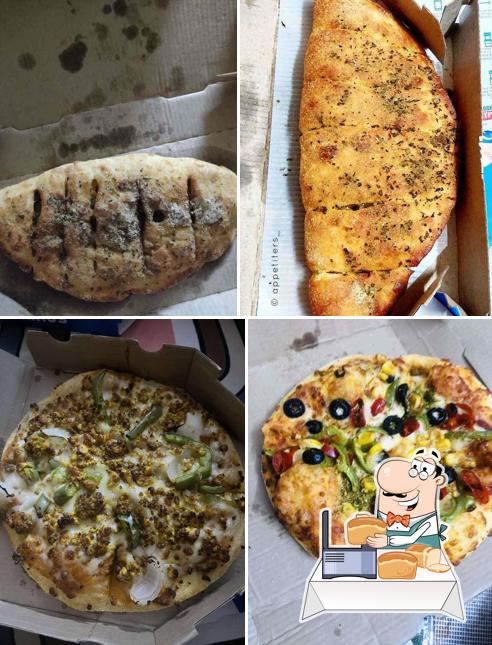 Garlic bread at Domino's Pizza Sector 25 Phase 1, Panipat