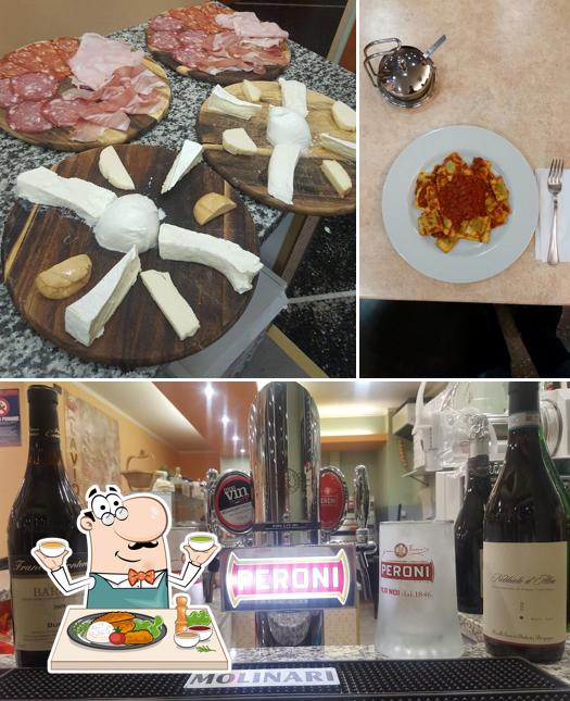 Tra le diverse cose da Laviosa si possono trovare la cibo e birra