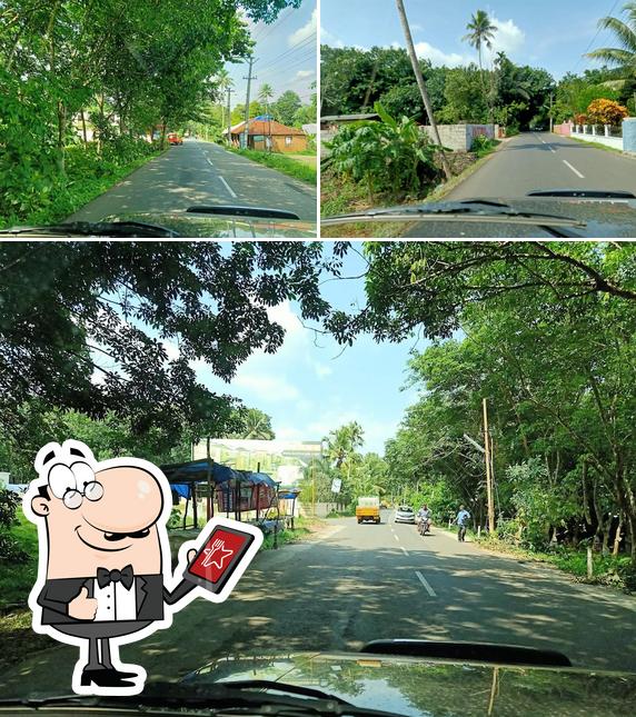 Check out how Anandakala Group-Kuzhiyalipadi Toddy Shop looks outside