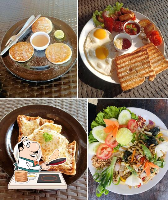 Pancakes at Romantika v Goa Beach Cafe&Bar