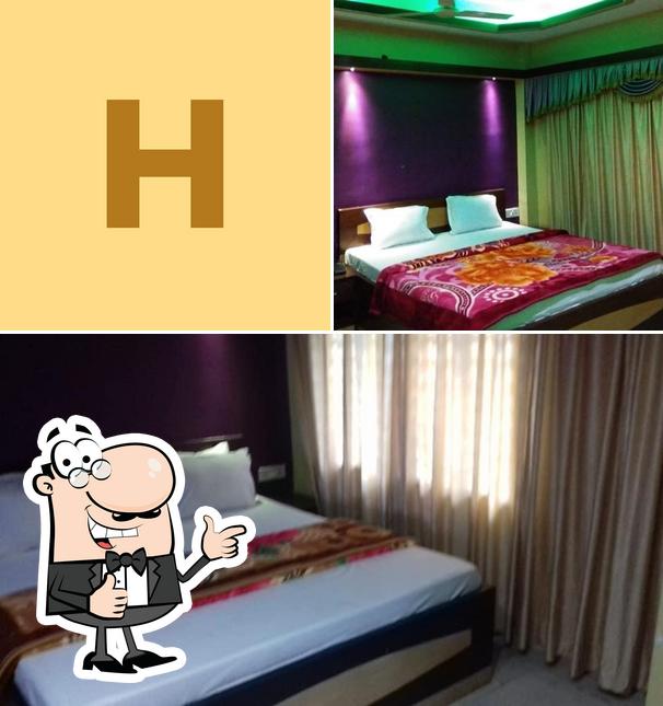 Here's a photo of Hotel Bakkhali Resort