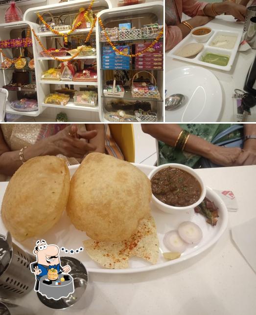 Meals at RASRAJ SWEETS AND RESTAURANT (NAGPUR)
