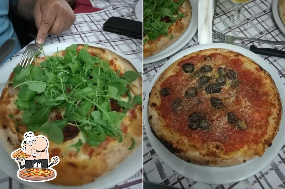 A Pizzeria La Torretta 2 di Giardini Maria Calogera, puoi prenderti una bella pizza