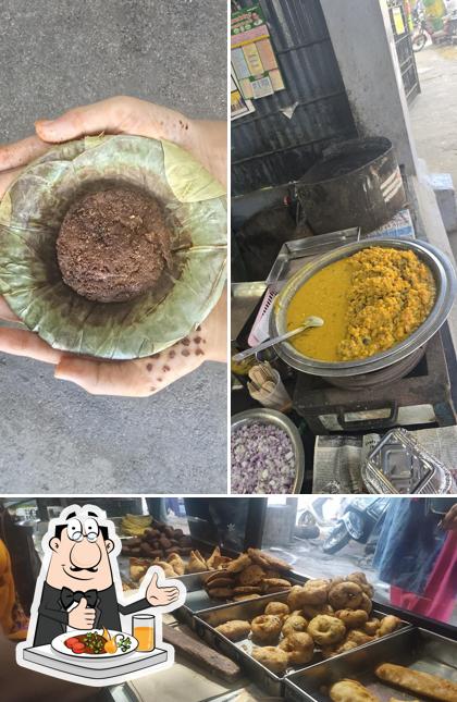 Food at samosa kadai