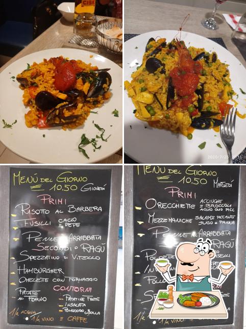 Guarda la foto che mostra la cibo e lavagna di Pizzeria L'Alternativa di Bashshaa Khaled