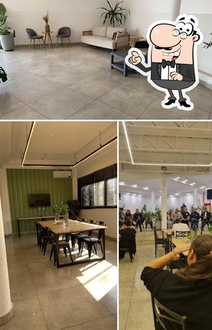 O interior do Pianta café