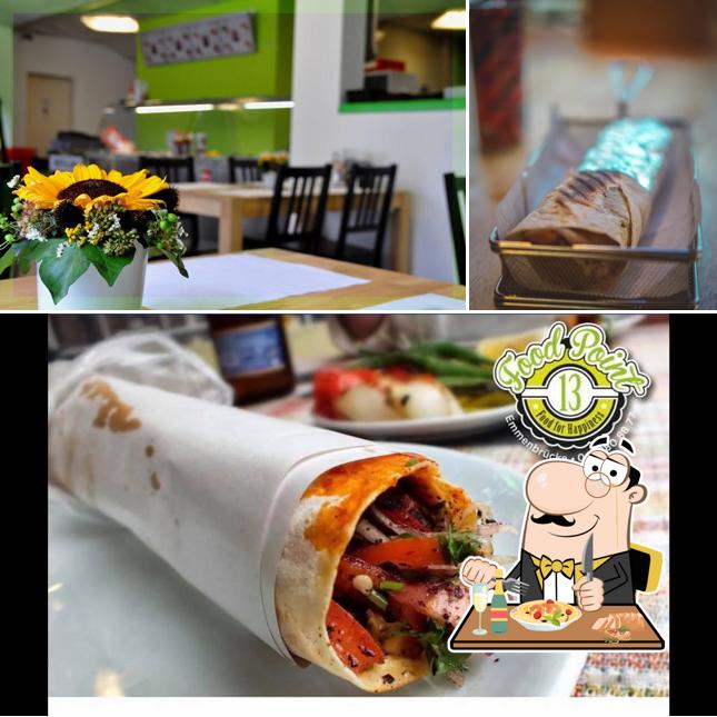 Food Point 13 si caratterizza per la cibo e interni