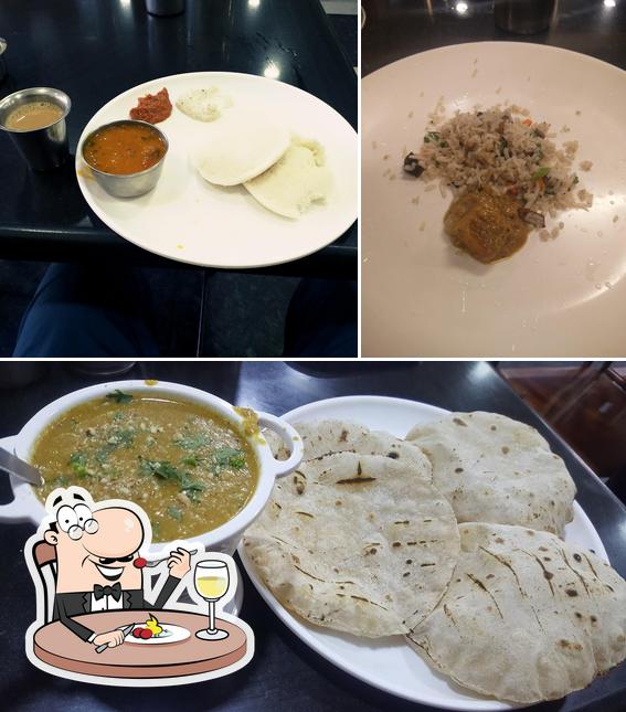 Food at Lakshmi Illam Restaurant