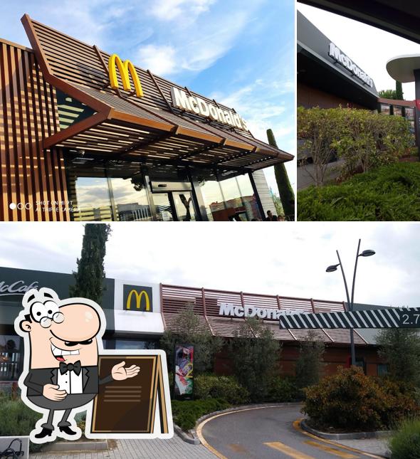 Gli esterni di McDonald's Ravenna Via Trieste