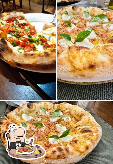 No Pz.Ária - Forneria Criativa, você pode pedir pizza