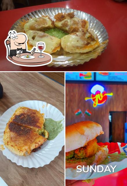 Food at JALARAM VADAPAV