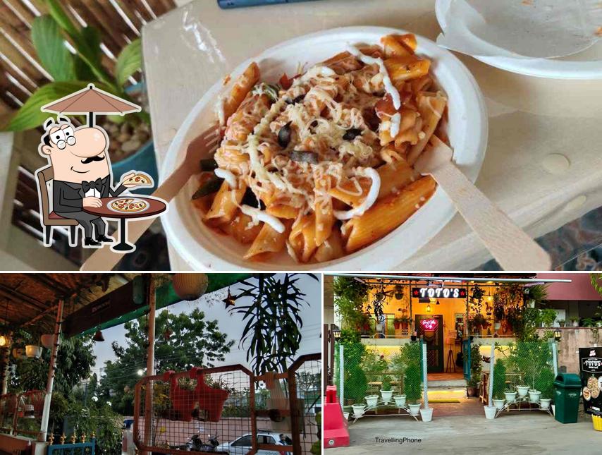 The image of TOTO'S House Cafe’s exterior and food