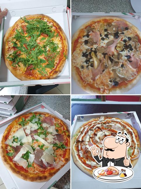 Scegli tra le molte varianti di pizza