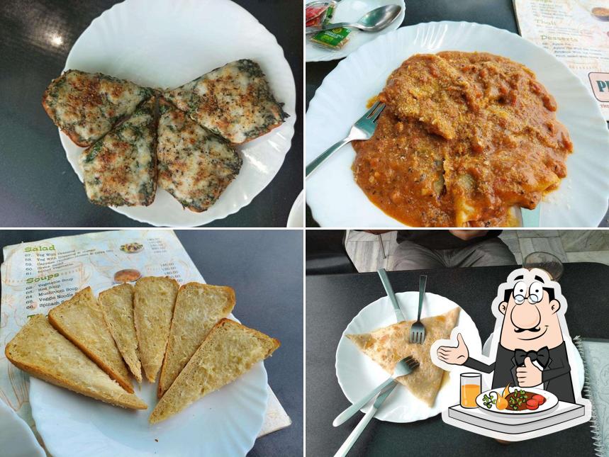 Food at Pizzeria Vaatika Cafe