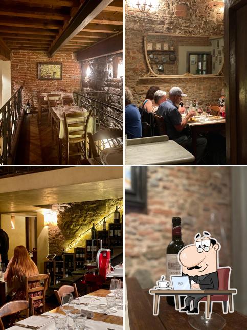 Gli interni di Enoteca Osteria