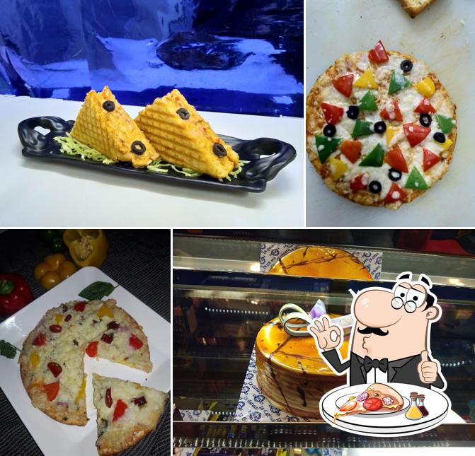 Try out pizza at LE Gataeu