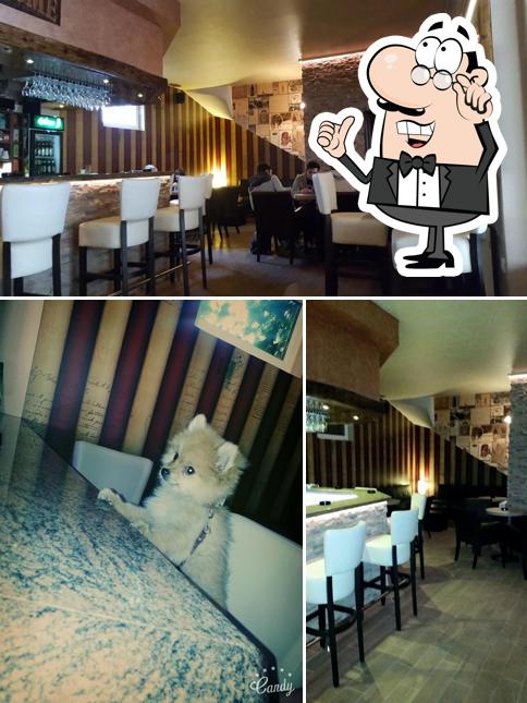 Siediti a un tavolo di Maraschino Bar