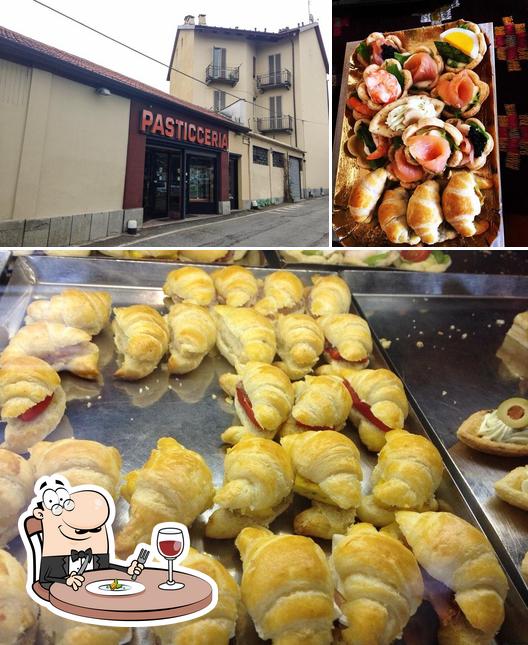 La immagine della cibo e esterno di Cravero