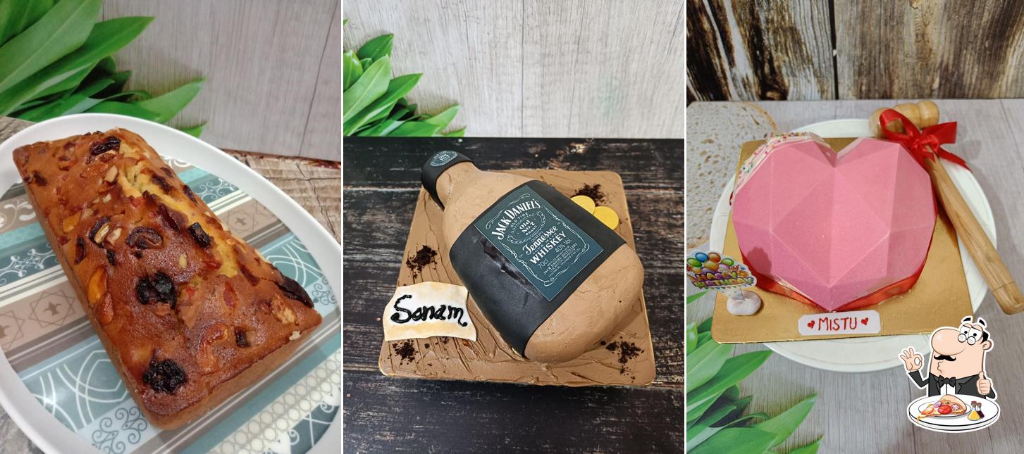 Pick pizza at Pretty Baked