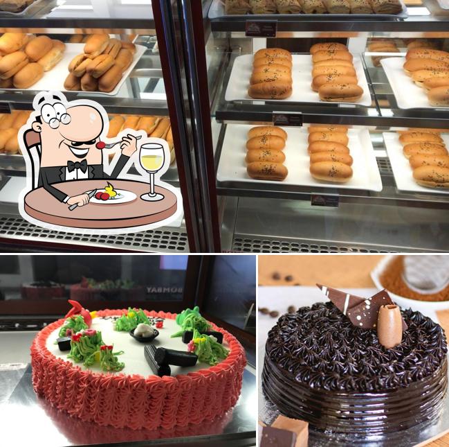 Food at Ribbons and Balloons - The Cake Shop