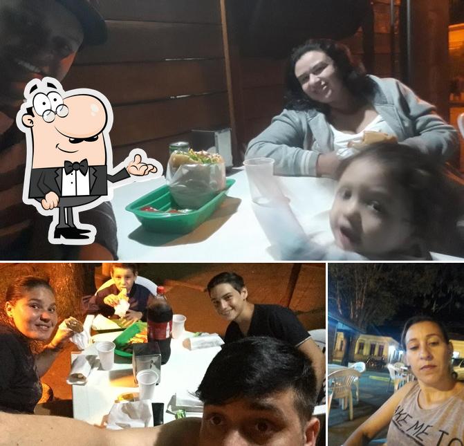 Komilão Lanches e Pizzas