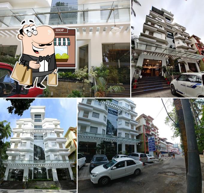 You can get some fresh air outside Hotel Vishnu Inn East Nada Next to Guruvayoor Temple
