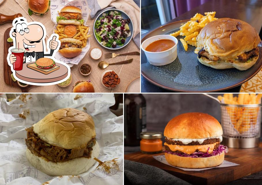 Order a burger at Basco And Fry