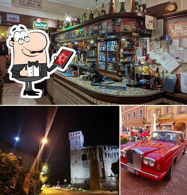 Questa è la foto che mostra la esterno e bancone da bar di Osteria della Vecchia Piazza