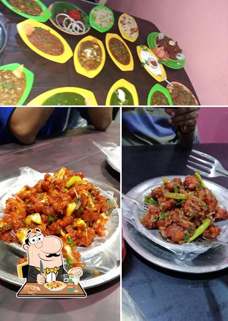 Food at R.R. Family Dhaba veg