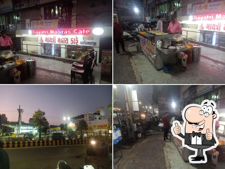 Look at this image of Gayatry Madrash Cafe