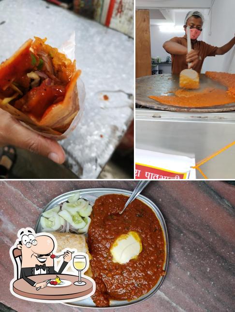 Food at RAJESH PAV BHAJI(Famous outlet of Mulund)