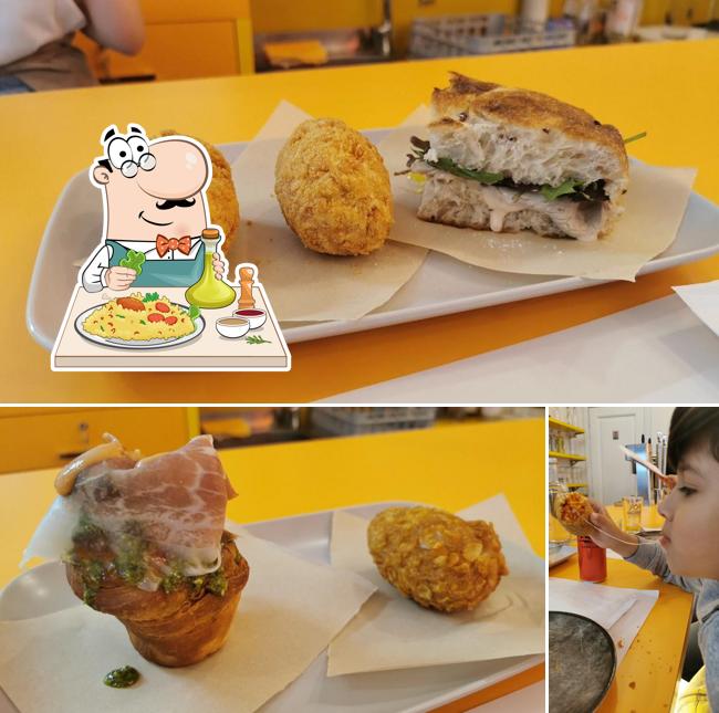 La immagine di cibo e interni da Sgranocchia Pizzeria