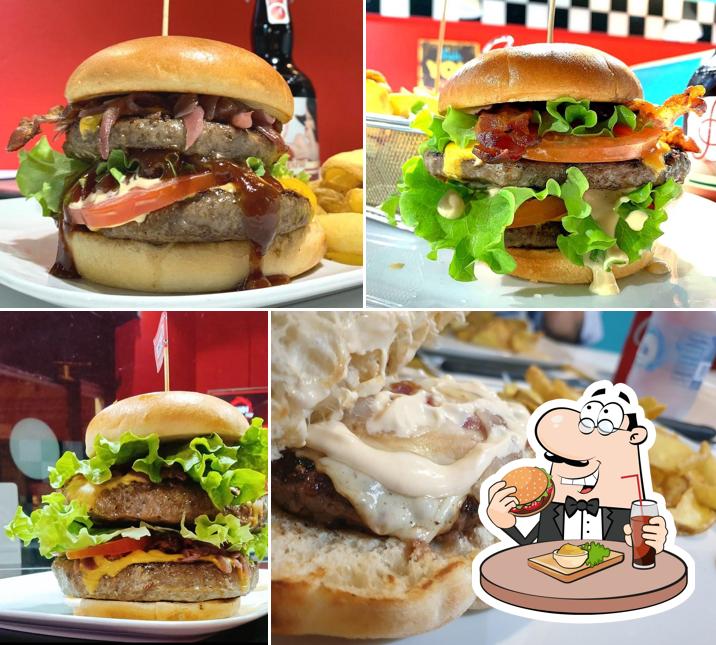 Gli hamburger di AMARCORD Pinseria & burger grill potranno soddisfare i gusti di molti