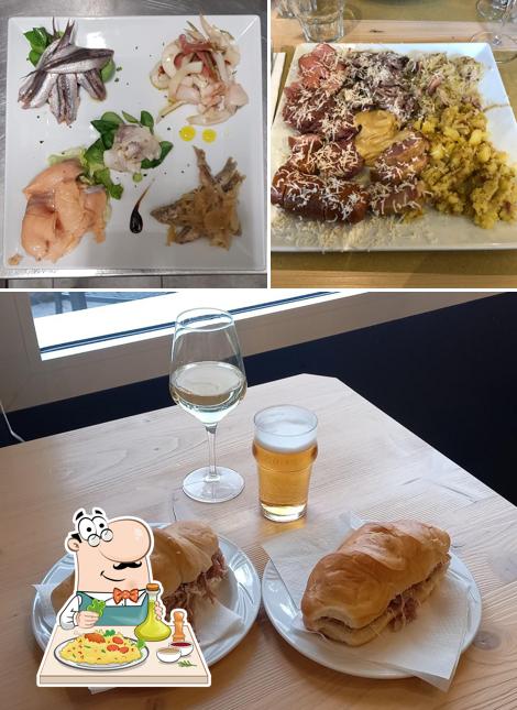 Cibo al Buffet Vita Tavola Calda