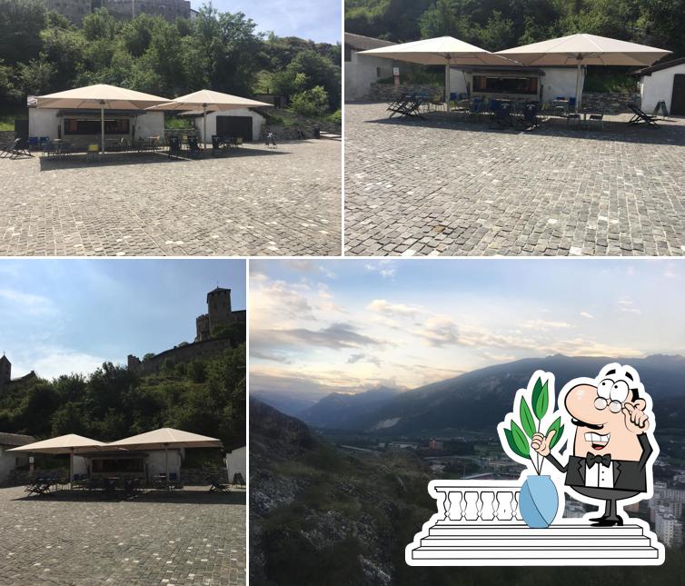 Gli esterni di Buvette l'Entre2