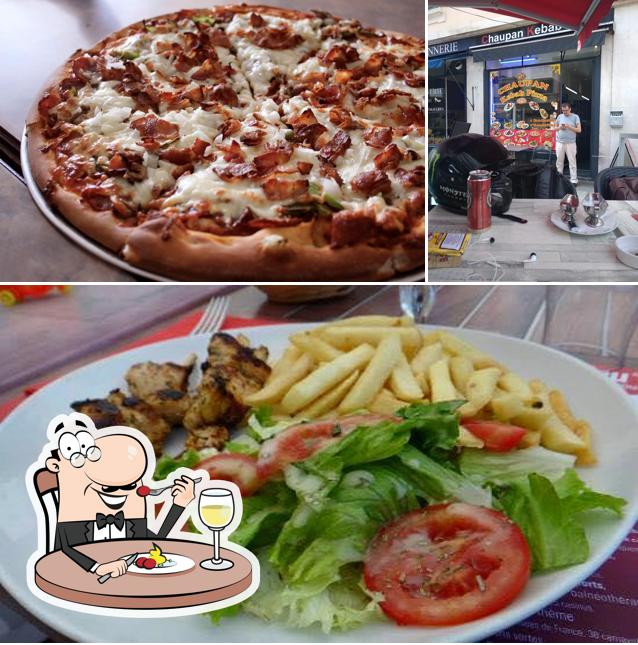 La immagine di cibo e interni da Chaupan Kebab Pizza