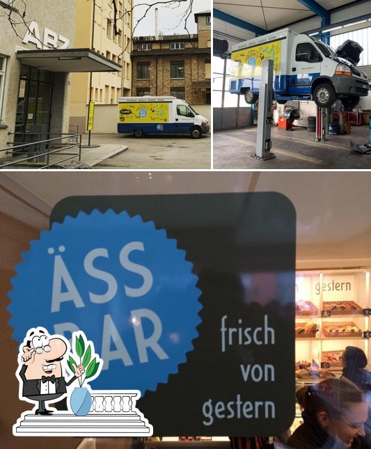 La immagine di esterno e interni da Äss-Bar Zürich
