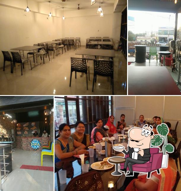 Check out how GIZA (MAIN BRANCH) Rajiv Gandhi Chowk looks inside