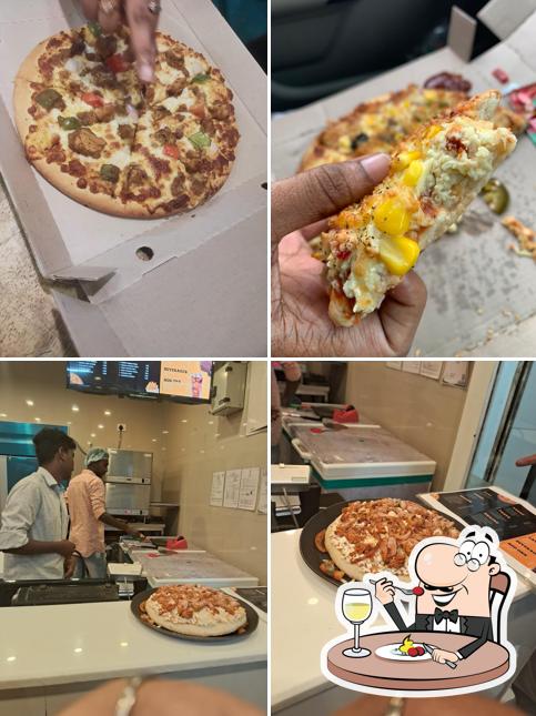 Food at Oyalo Pizza Sundarapuram