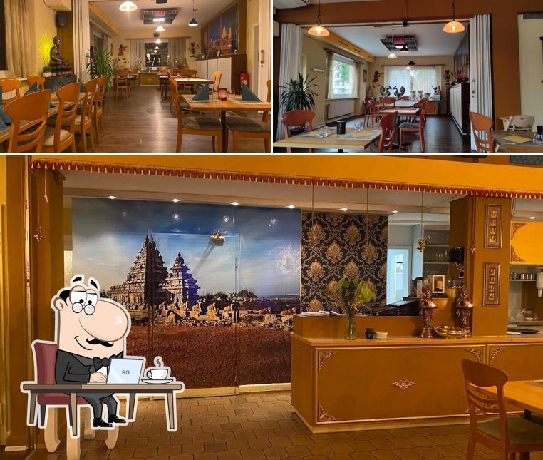 Dai un'occhiata agli interni di Dosa House Viktoria