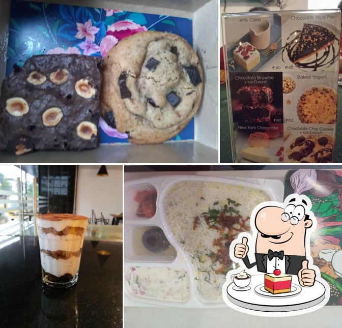 (VOW) Village On Wheels provides a number of desserts