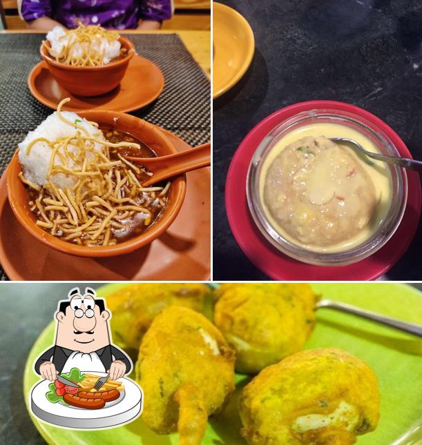 Food at Yum Yum Food Express-Hotel Pushpak