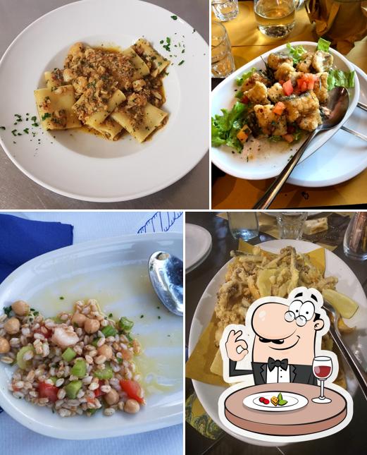 Platti al Trattoria Fronte Del Porto