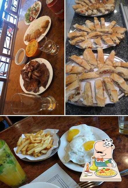 Platos en Amarelinho das Batidas