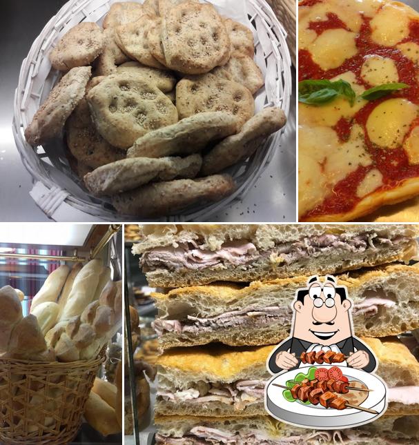 Platti al PUGI.....Forno...focacceria...pasticceria...pizzeria