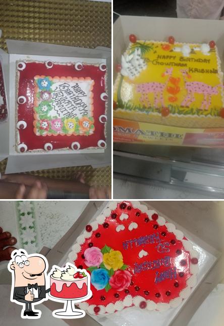 Red velvet cake at Gomathi Bakery and sweets