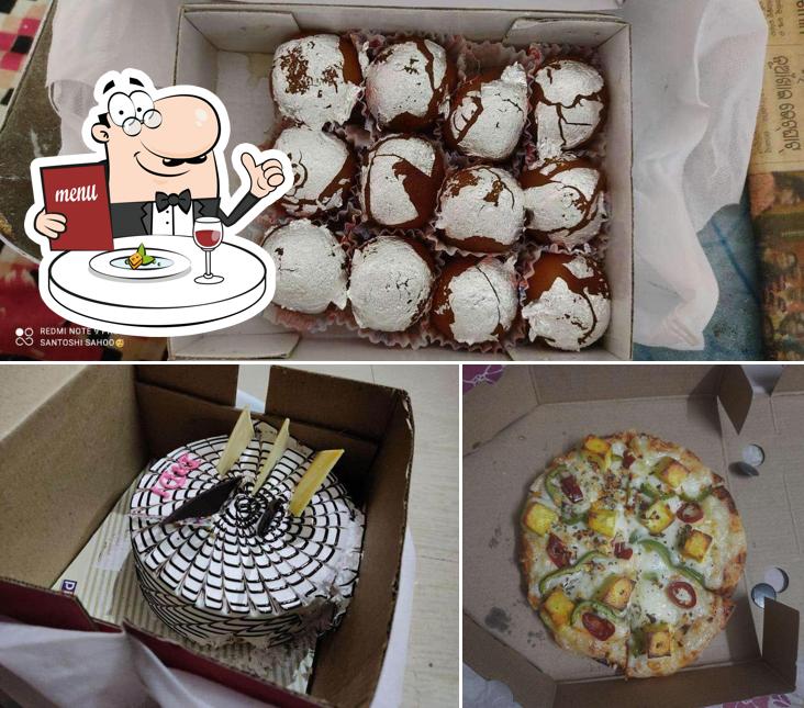 Food at Piplani's Sweets