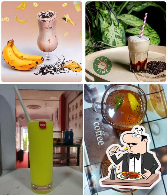 Food at Turkish Shawarma / Tea Time
