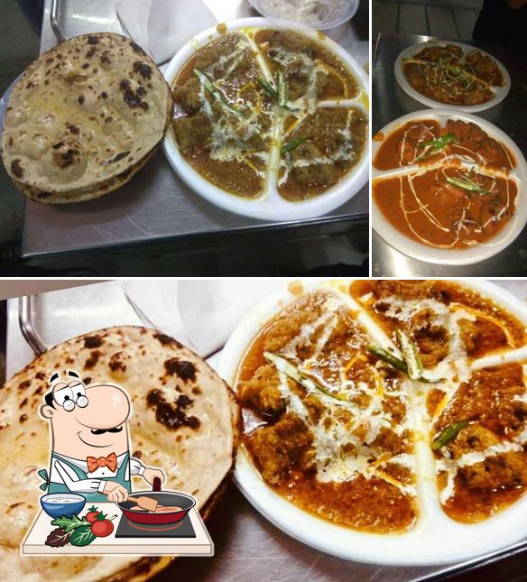 Chicken curry at Sameer Qureshi Mutton & Chicken Corner