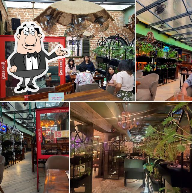 The interior of 1522 The Pub Residency Road